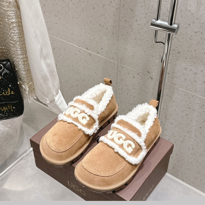 UGG Casual Shoes